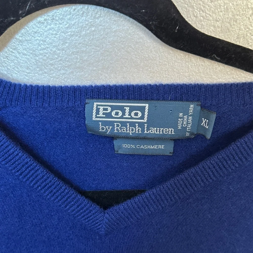 Polo Ralph Lauren elegant neck